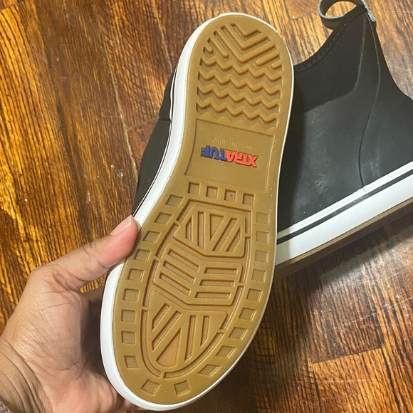 XtraTuf Women’s Ankle Waterproof Deck Boots NWOT Size 7 - Picture 6 of 6